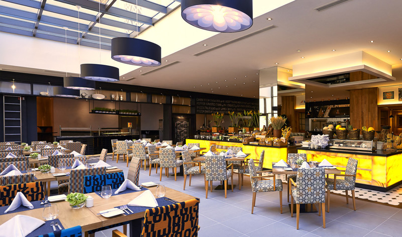 The_Talk_Restaurant_Movenpick_Dubai_Ramadan_800x