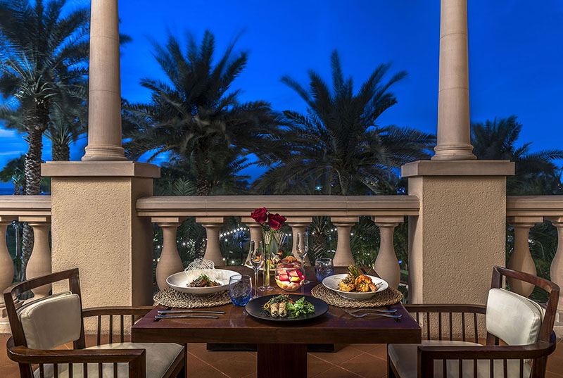 The-Ritz-Carlton--Dubai---Blue-Jade---Romantic-Table-Setting